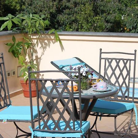 Domus Liberty Bed and Breakfast Sant'Agnello Exterior foto