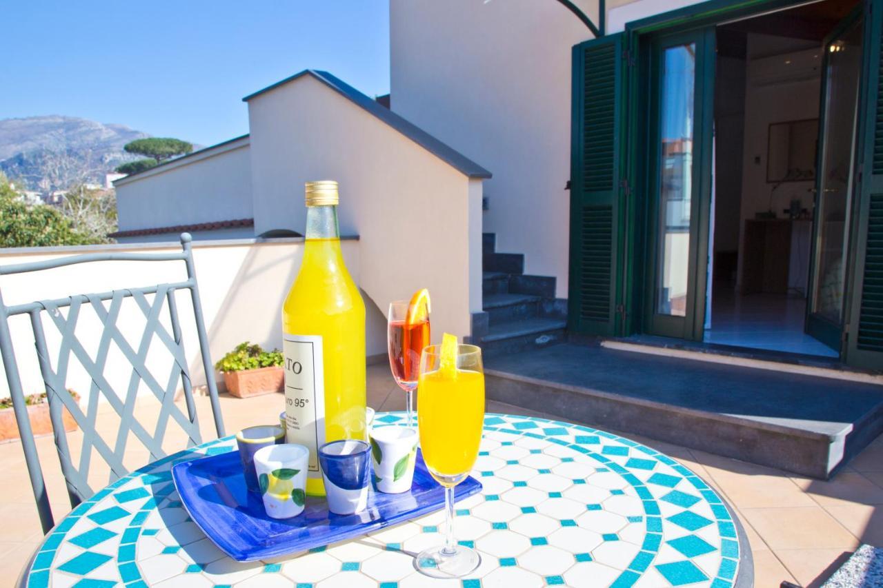 Domus Liberty Bed and Breakfast Sant'Agnello Exterior foto