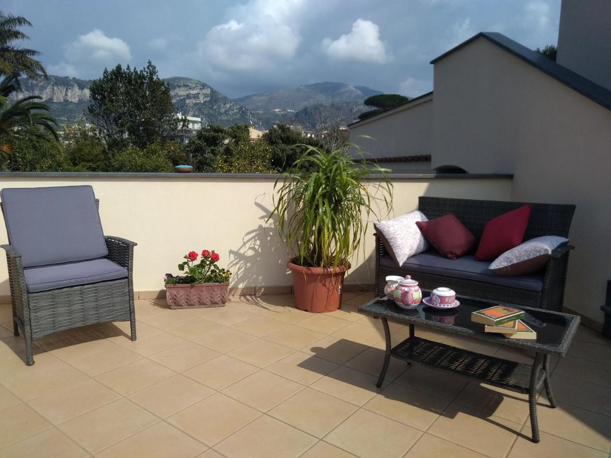 Domus Liberty Bed and Breakfast Sant'Agnello Exterior foto